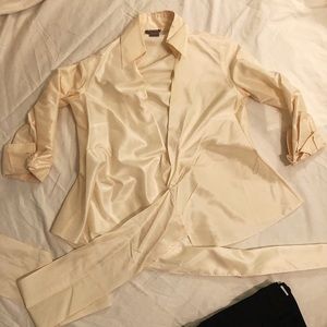 Ann Taylor tie across blouse